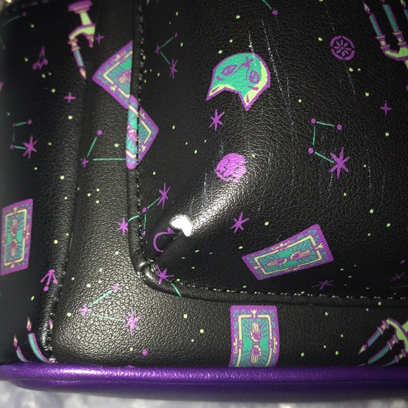Loungefly Hocus Pocus Disney Parks exclusive mini backpack - Picture 3 of 11